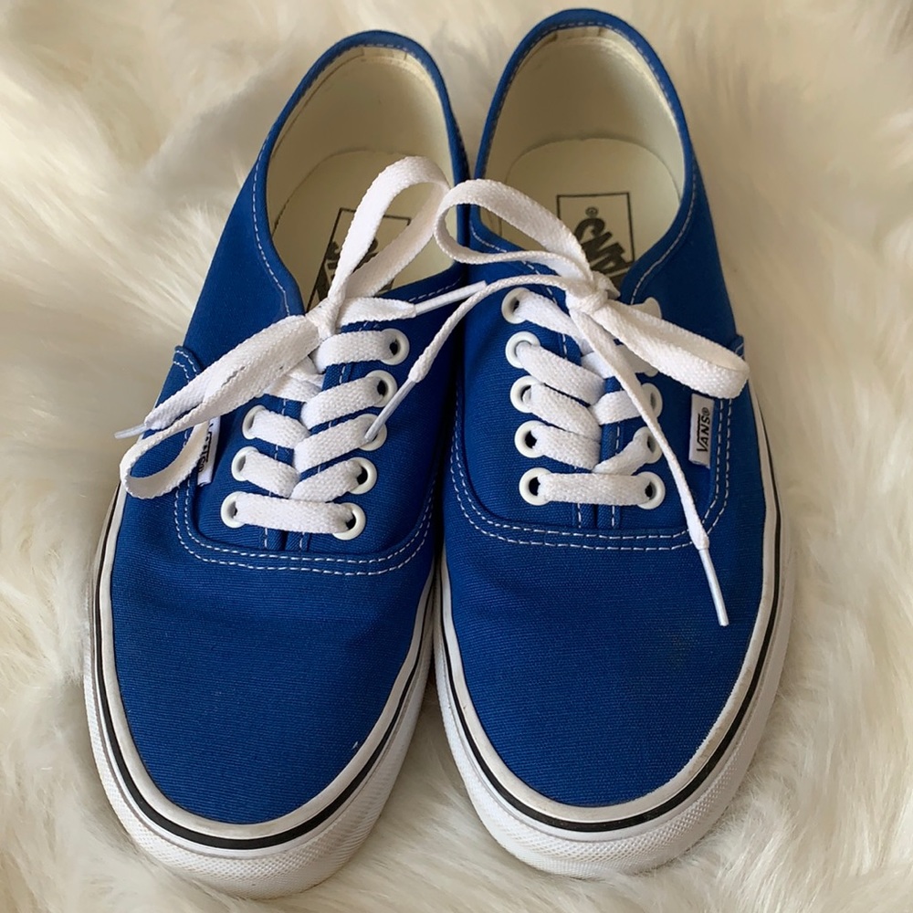 Women’s sneakers